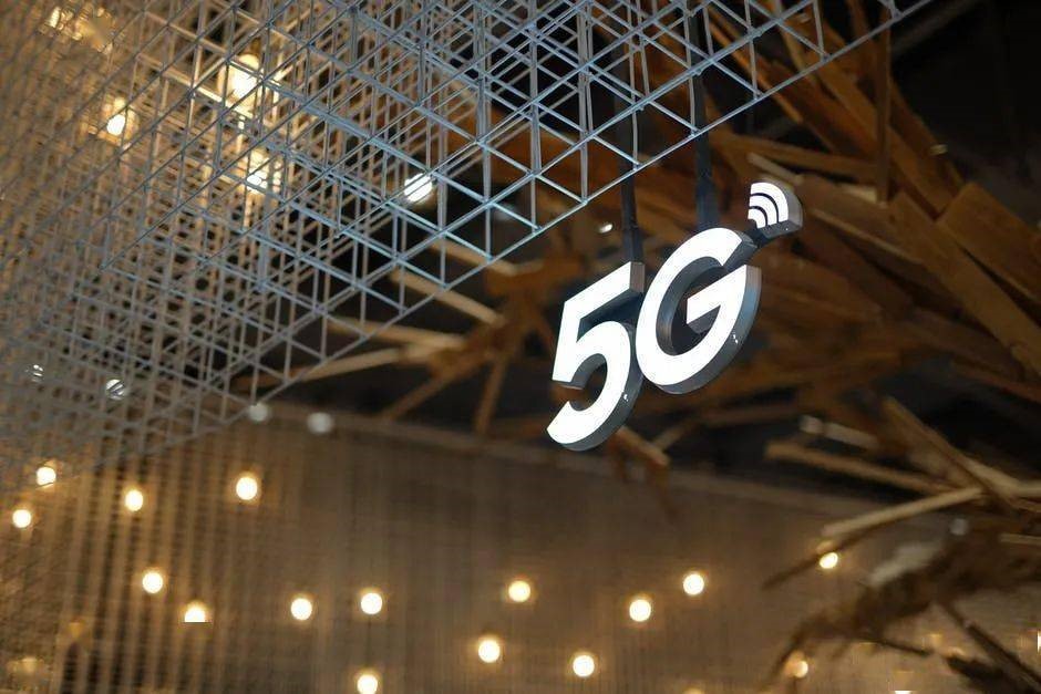 東麗開發（fā）用（yòng）於 5G 通信的新（xīn）型透明聚（jù）苯（běn）硫醚薄膜