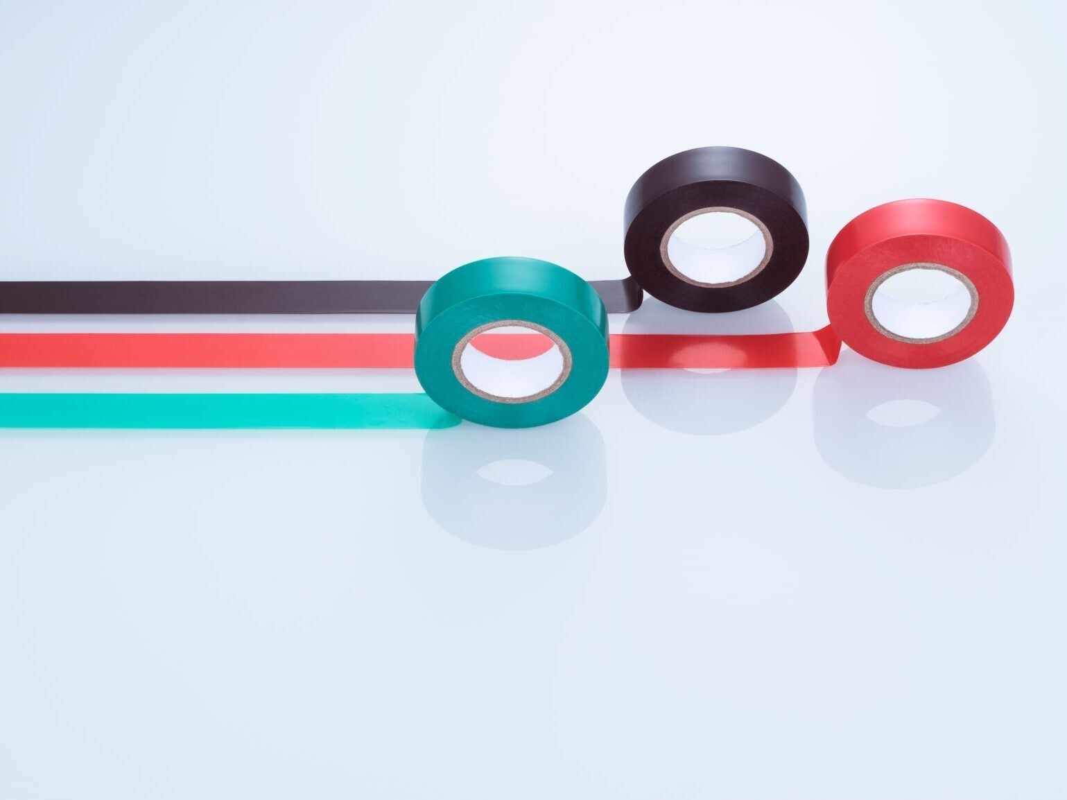 阿科瑪完成（chéng）對亞什蘭高性能膠粘劑業務的收購