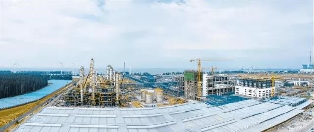 海（hǎi）南華盛PC項目一期投料試車成功（gōng）